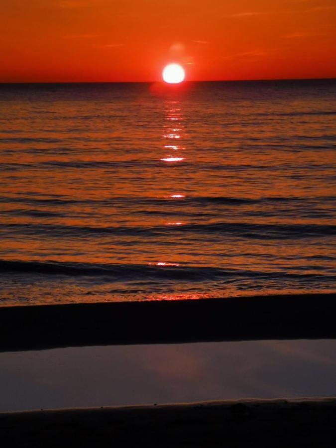 Apartamento Hilltom By The Sea Rowy  Exterior foto